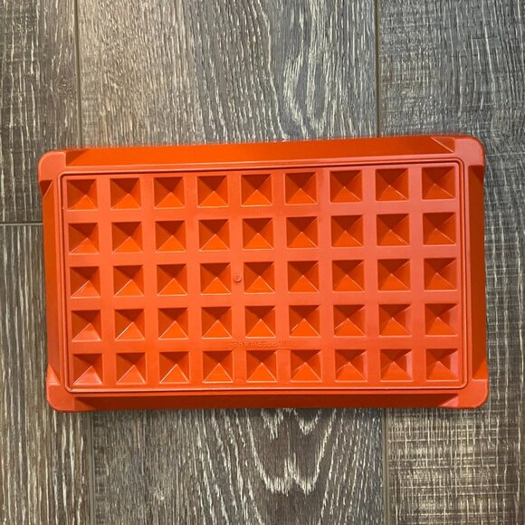 Vintage Tupperware Deli Meat/Hot Dog/Bacon Keeper - Picture 9 of 13